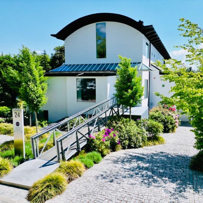 Bild unserer modernen und barrierefreien Praxis in Jestetten.