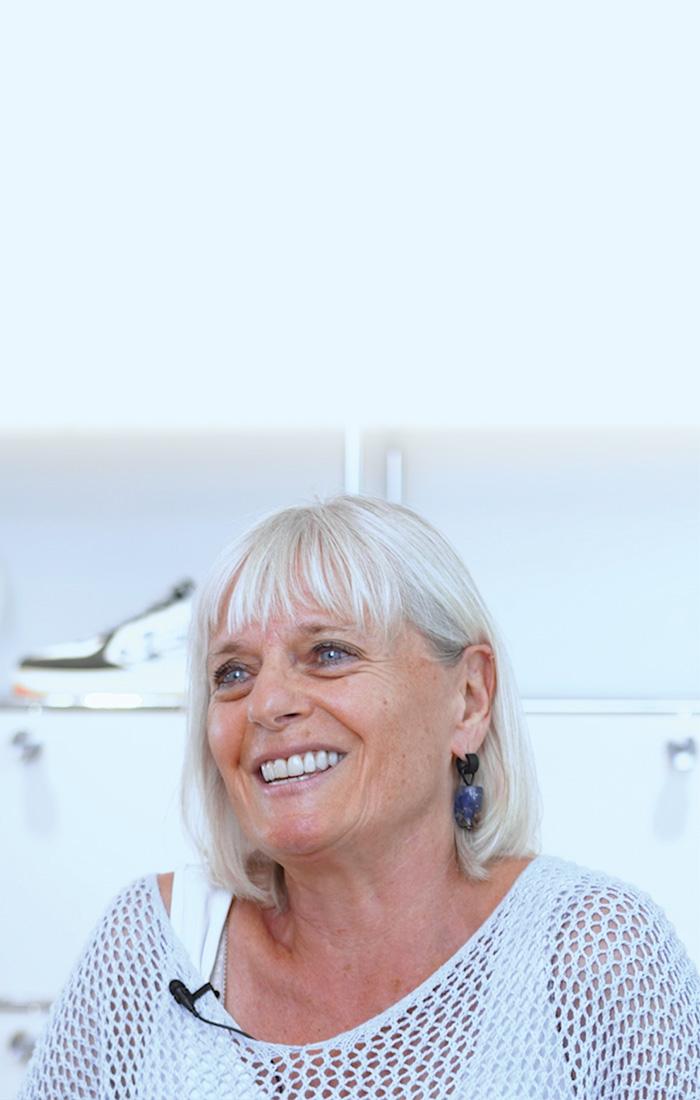 Eine Patientin teilt ihre Erfahrungen mit der Behandlung in der Praxis Dr. Horvath. Zufriedenheit und Vertrauen im Fokus.